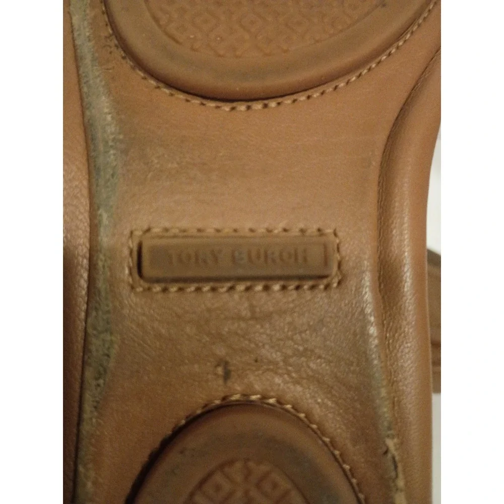 Tory Burch Reva Ballet Flats Tan Leather Gold Logo Medallion Scrunch Back Shoes